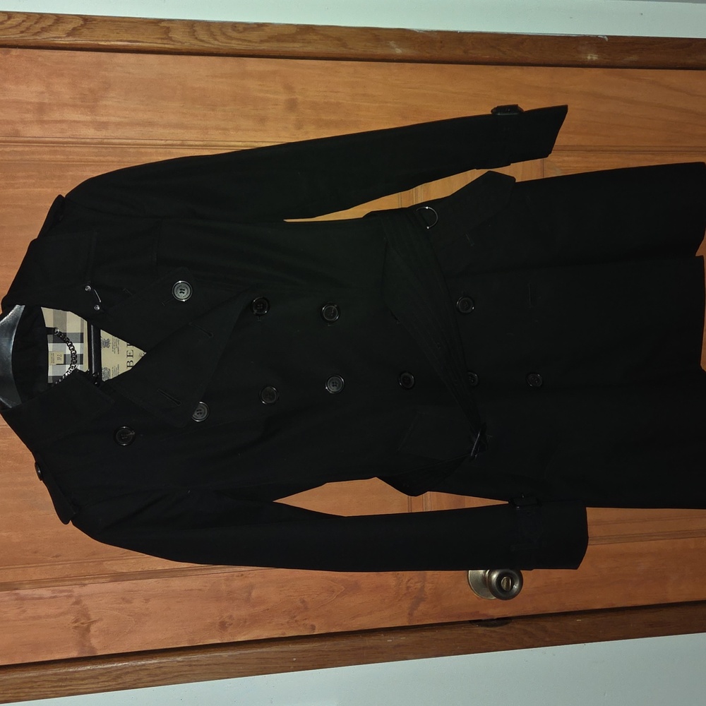Like New Burberry Chelsea Trench - Picture 7 of 12